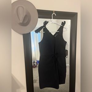 Women’s United By Blue Shoulder Tie Cinch Waist Athletic Dress Black Small